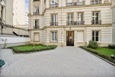 Sale Luxury apartment Paris 17 3&nbsp;Rooms 56&nbsp;m²