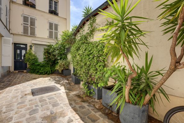 Sale Luxury apartment Paris 4 2&nbsp;Rooms 27&nbsp;m²