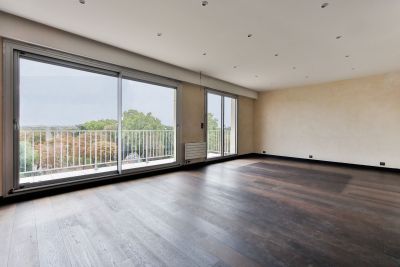 Sale Luxury apartment Neuilly-sur-Seine 5&nbsp;Rooms 133&nbsp;m²