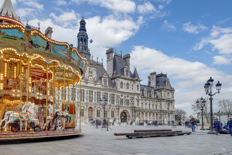 luxury apartment 2 Rooms for sale on PARIS (75004)
