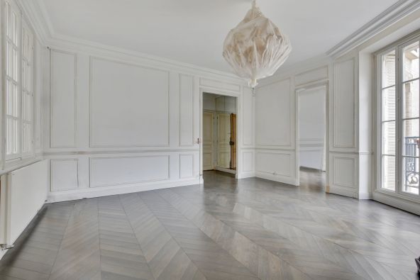 Sale Luxury apartment Paris 16 4 Rooms 102 m²