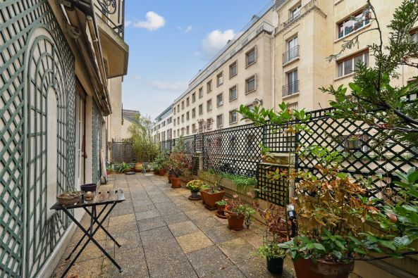 Vente Appartement de luxe Paris 16 5&nbsp;Pièces 133&nbsp;m²