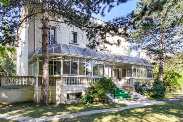 Vente Hôtel particulier Fontenay-sous-Bois 15 Pièces 620 m²