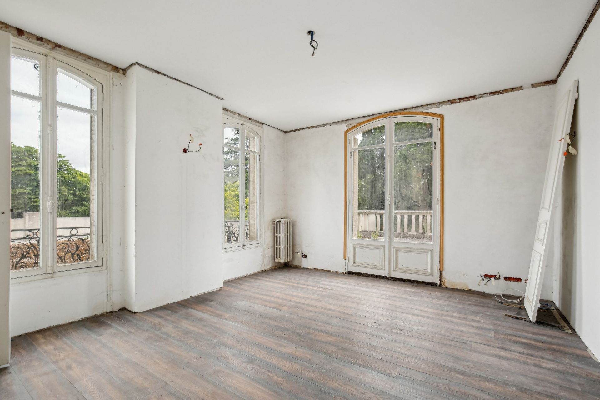 hôtel particulier 10 Pièces en vente sur LA CELLE ST CLOUD (78170)