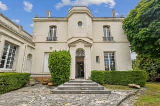 hôtel particulier 10 Pièces en vente sur LA CELLE ST CLOUD (78170)