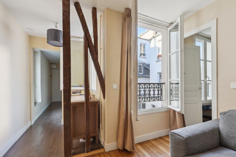 luxury apartment 2 Rooms for sale on PARIS (75003)