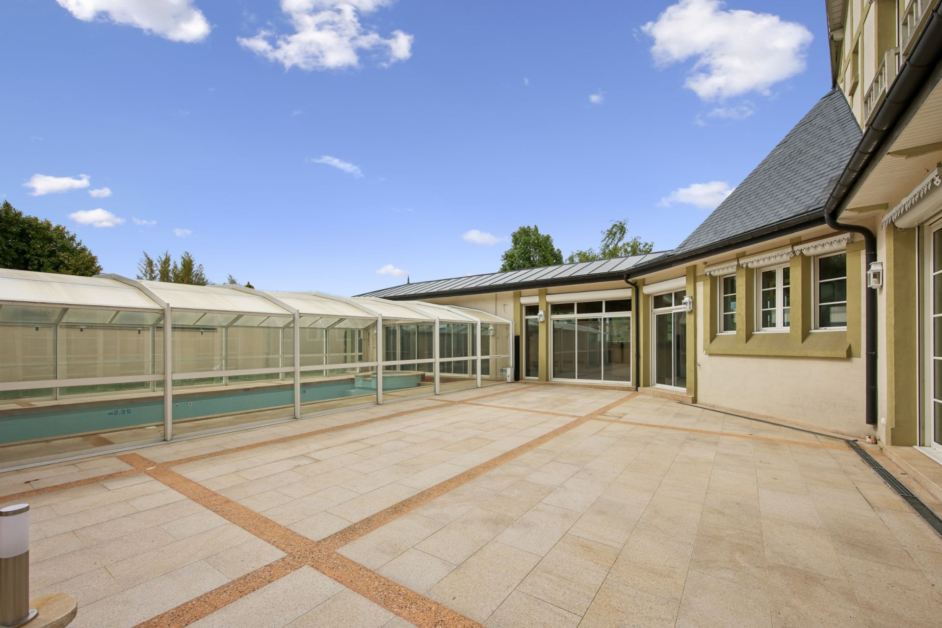 mansion 14 Rooms for sale on BOUGIVAL (78380)