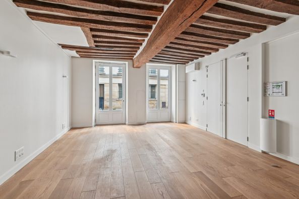 Vente Bureaux Paris 3 106.24&nbsp;m²