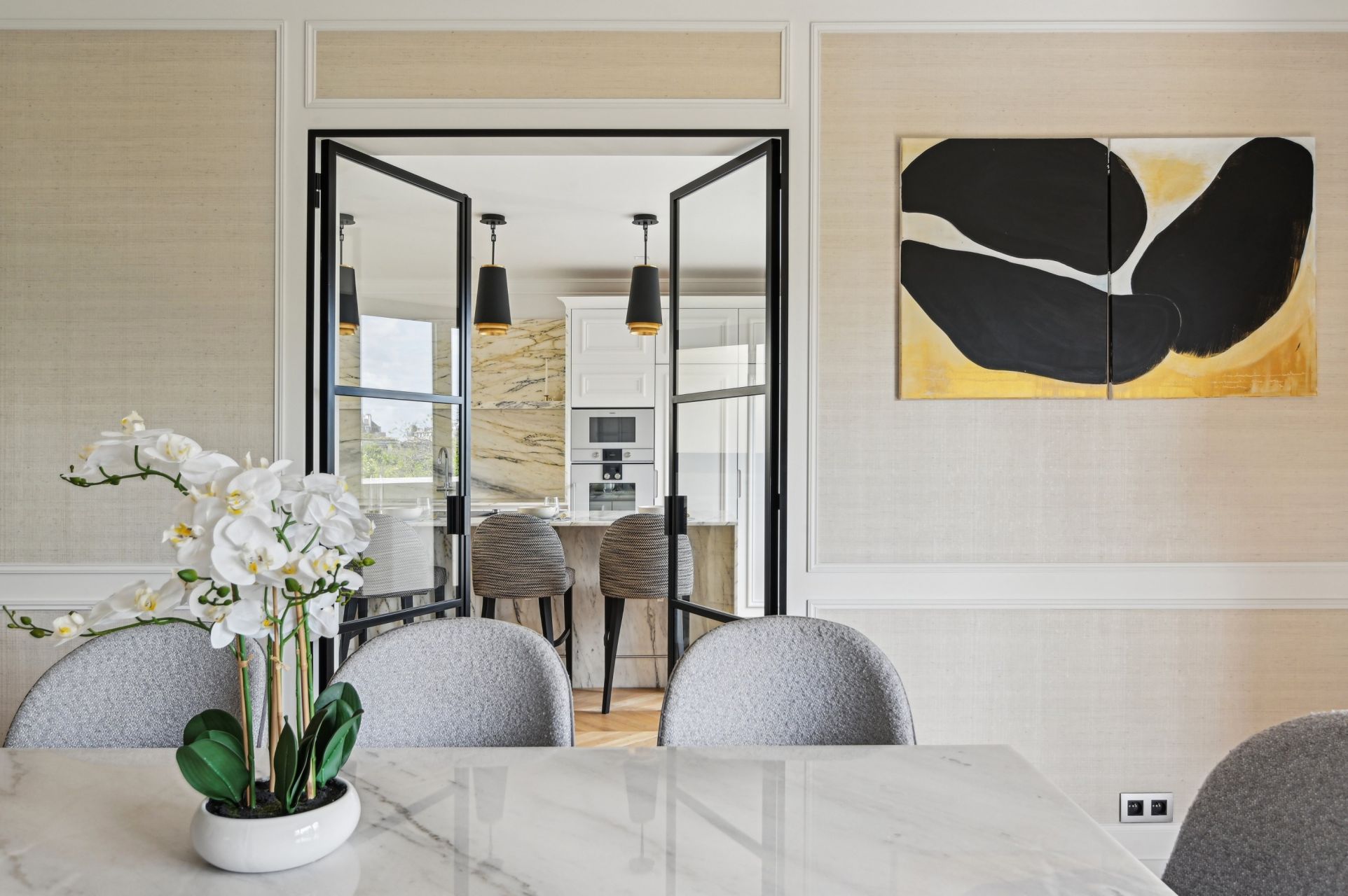 luxury apartment 6 Rooms for sale on PARIS (75007)