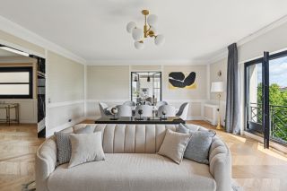 luxury apartment 6 Rooms for sale on PARIS (75007)