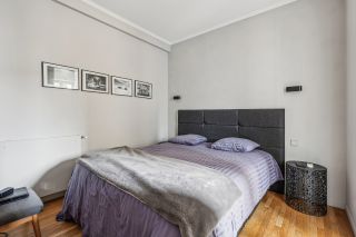 luxury apartment 2 Rooms for sale on PARIS (75008)
