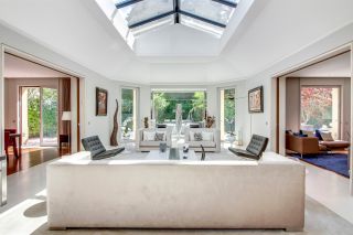 mansion (hôtel particulier) 7 Rooms for sale on Paris (75016)