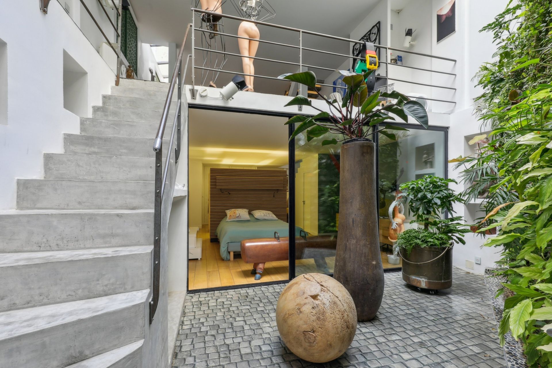 maison de luxe 6 Pièces en vente sur PARIS (75018)