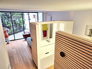 luxury house 6 Rooms for sale on PARIS (75018)