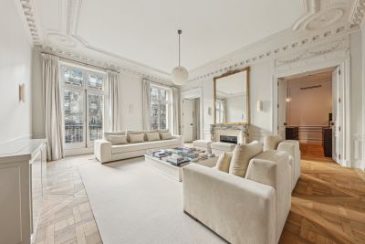 Sale Luxury apartment Paris 8 5 Rooms 216 m²