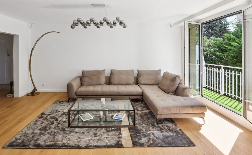 luxury apartment 4 Rooms for sale on NEUILLY SUR SEINE (92200)