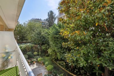 luxury apartment 4 Rooms for sale on NEUILLY SUR SEINE (92200) Sale Luxury apartment Neuilly-sur-Seine 4 Rooms 98 m²