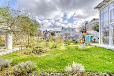 Vente Maison de luxe Neuilly-sur-Seine 20&nbsp;Pièces 630&nbsp;m²