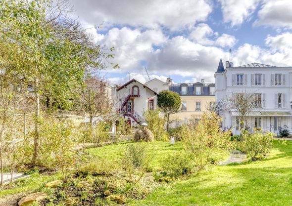 Vente Maison de luxe Neuilly-sur-Seine 20&nbsp;Pièces 630&nbsp;m²