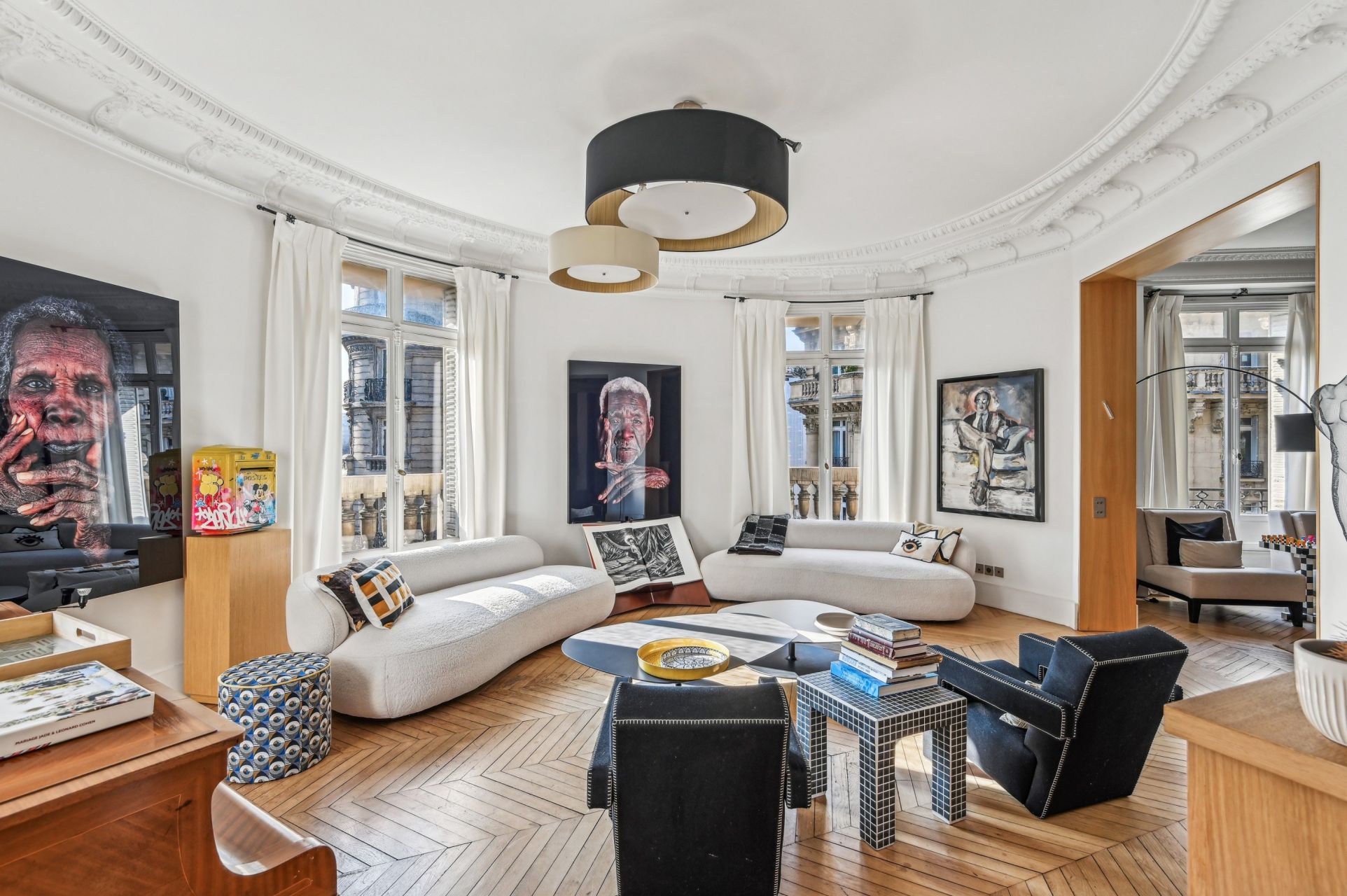 luxury apartment 6 Rooms for sale on PARIS (75017)