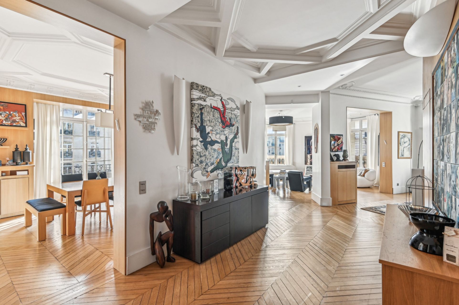 luxury apartment 6 Rooms for sale on PARIS (75017)