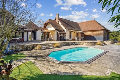 Vente Maison de luxe Montfort-l'Amaury 9 Pièces 345 m²