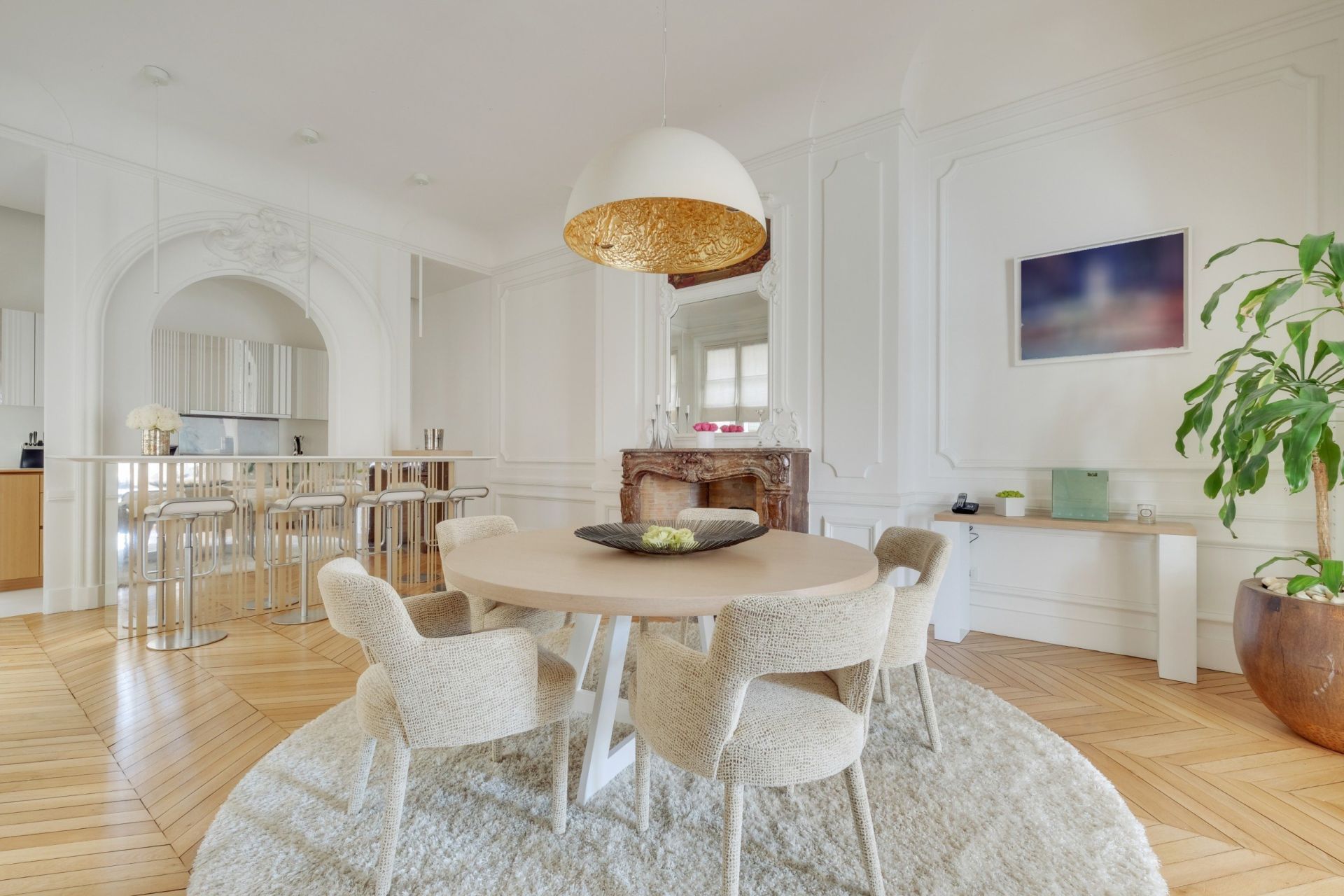 luxury apartment 8 Rooms for sale on PARIS (75016)