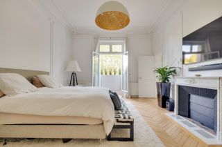 luxury apartment 8 Rooms for sale on PARIS (75016)