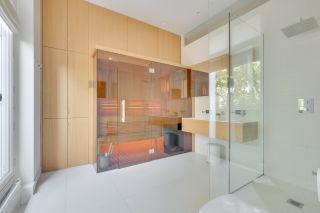 luxury apartment 8 Rooms for sale on PARIS (75016)