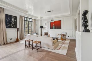 luxury apartment 5 Rooms for sale on NEUILLY SUR SEINE (92200)