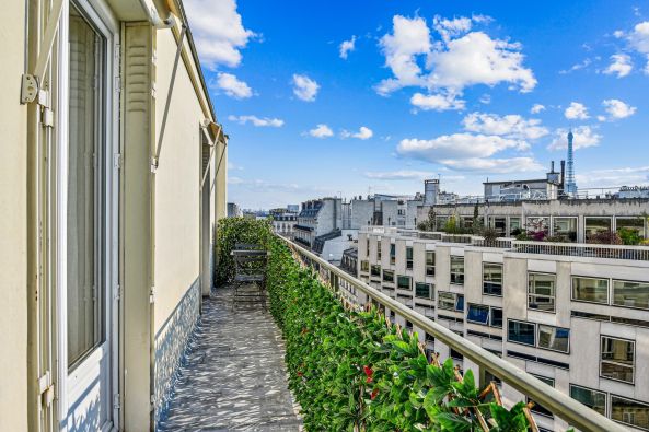 Sale Luxury apartment Paris 8 4 Rooms 105 m²