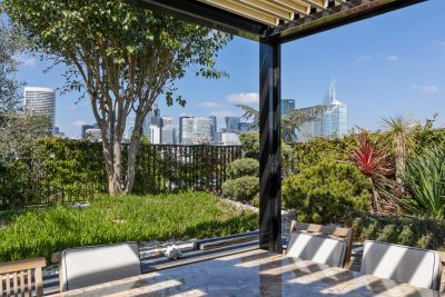Sale Luxury apartment Neuilly-sur-Seine 8&nbsp;Rooms 260&nbsp;m²