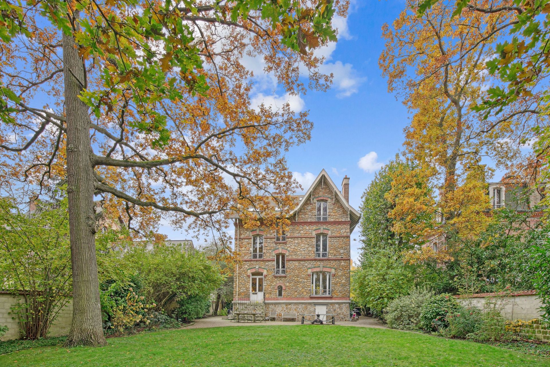 maison de luxe 9 Pièces en vente sur ST GERMAIN EN LAYE (78100)