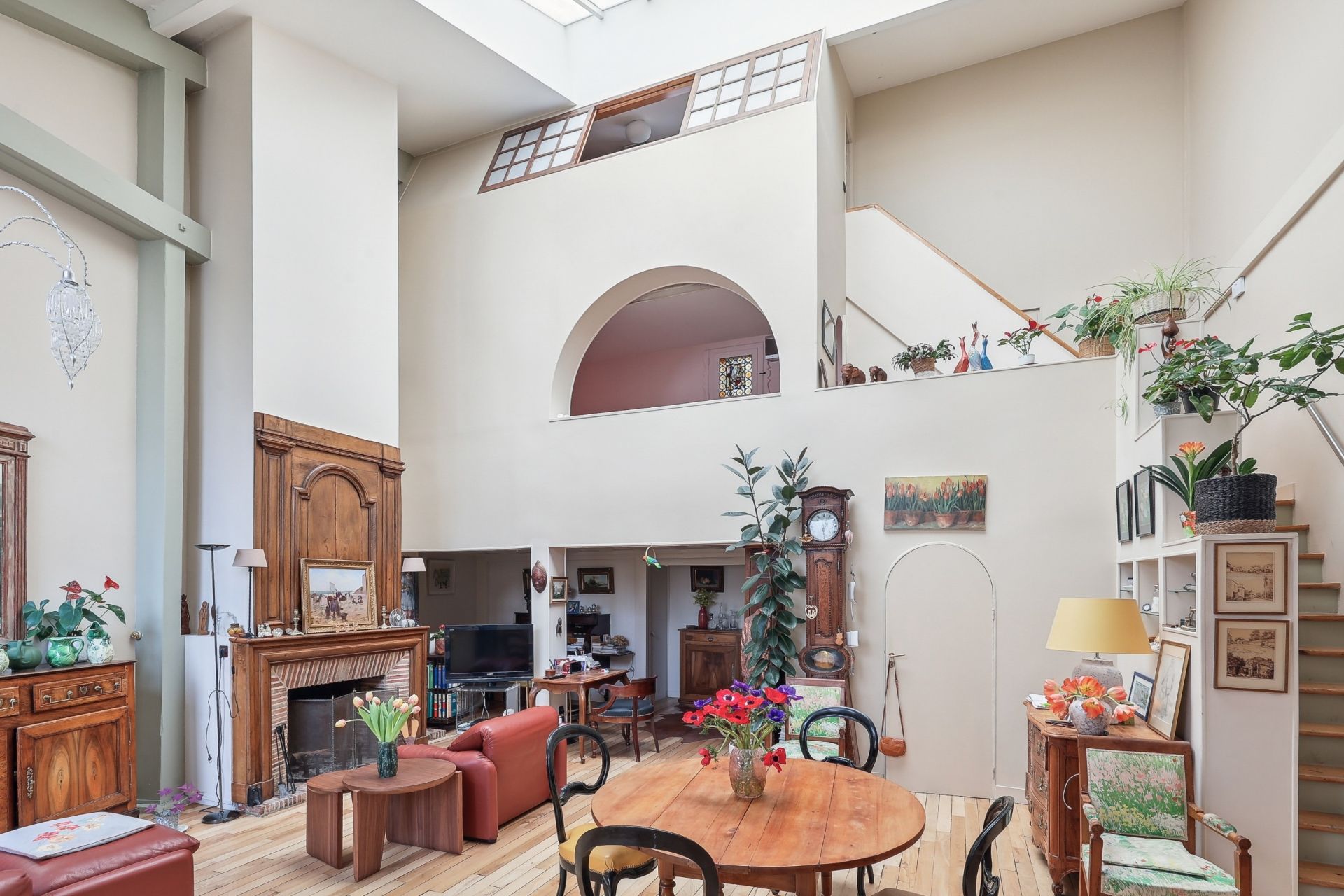 luxury apartment 4 Rooms for sale on PARIS (75016)