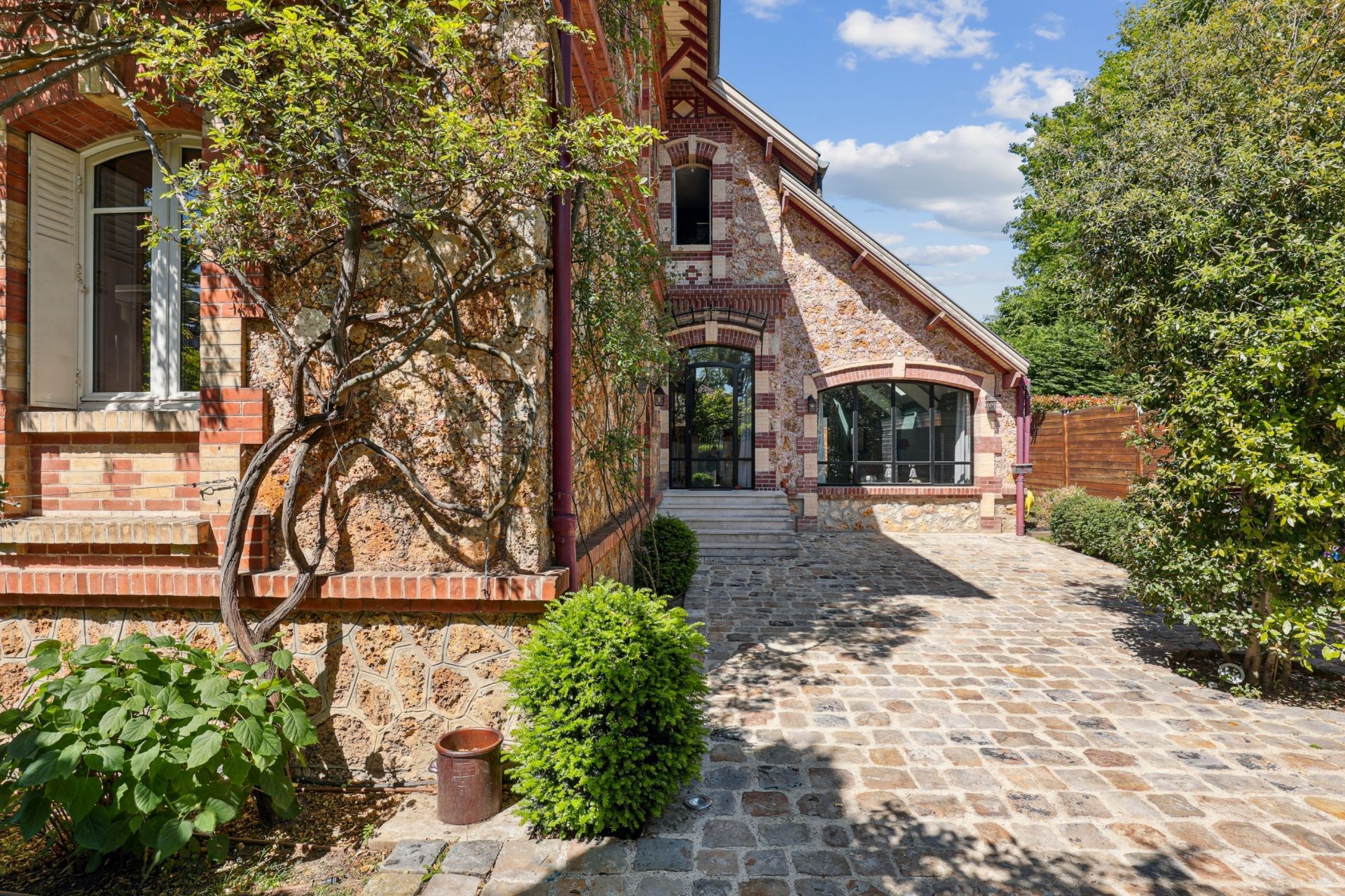 maison de luxe 8 Pièces en vente sur VAUCRESSON (92420)