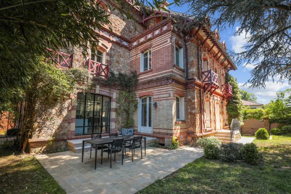 Vente Maison de luxe Vaucresson 8 Pièces 292 m²