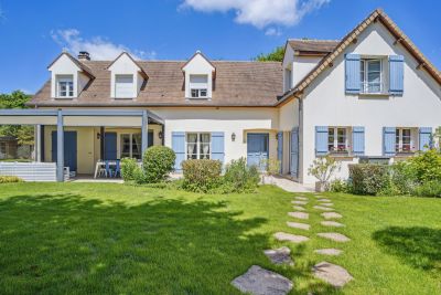 Sale Luxury house Montfort-l'Amaury 6&nbsp;Rooms 240&nbsp;m²