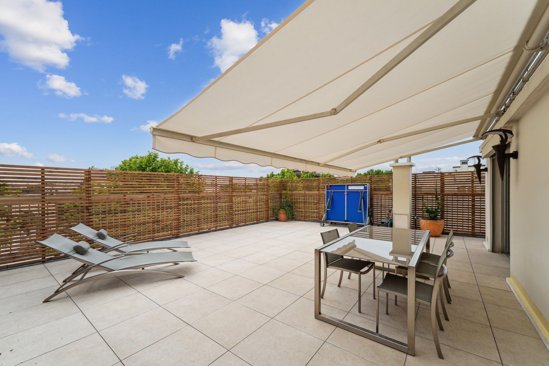 luxury apartment 7 Rooms for sale on NEUILLY SUR SEINE (92200)