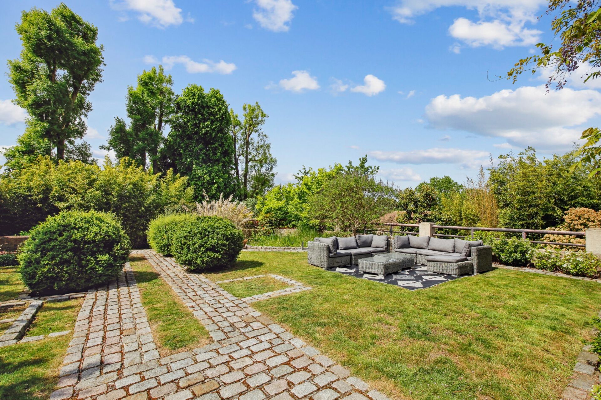 maison de luxe 10 Pièces en vente sur ORGEVAL (78630)