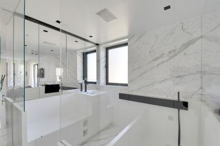 luxury apartment 6 Rooms for sale on NEUILLY SUR SEINE (92200)