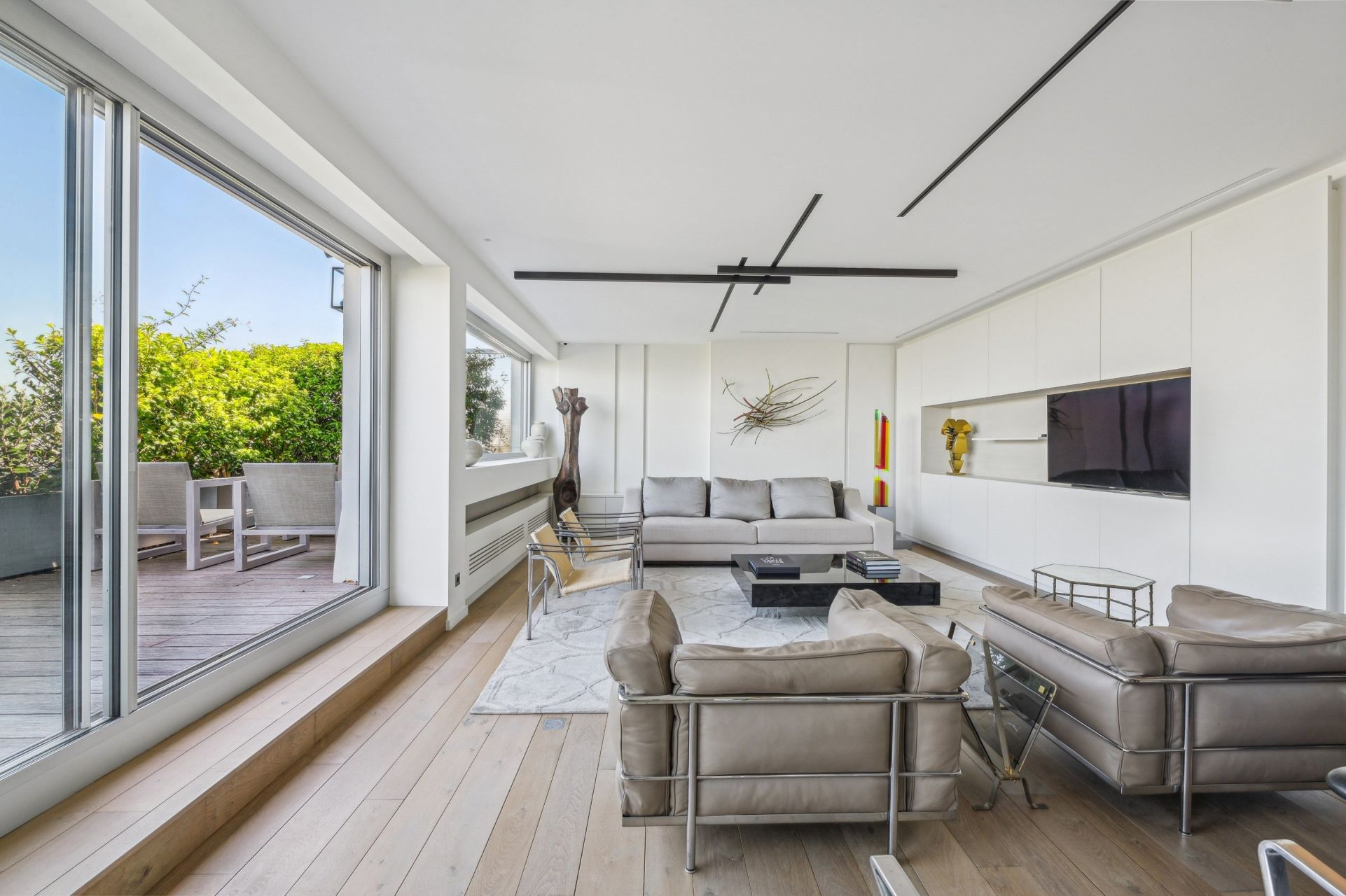 luxury apartment 3 Rooms for sale on PARIS (75016)