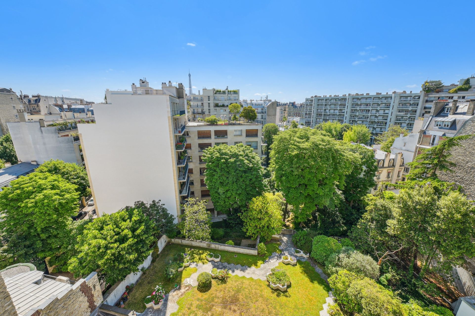 luxury apartment 3 Rooms for sale on PARIS (75016)