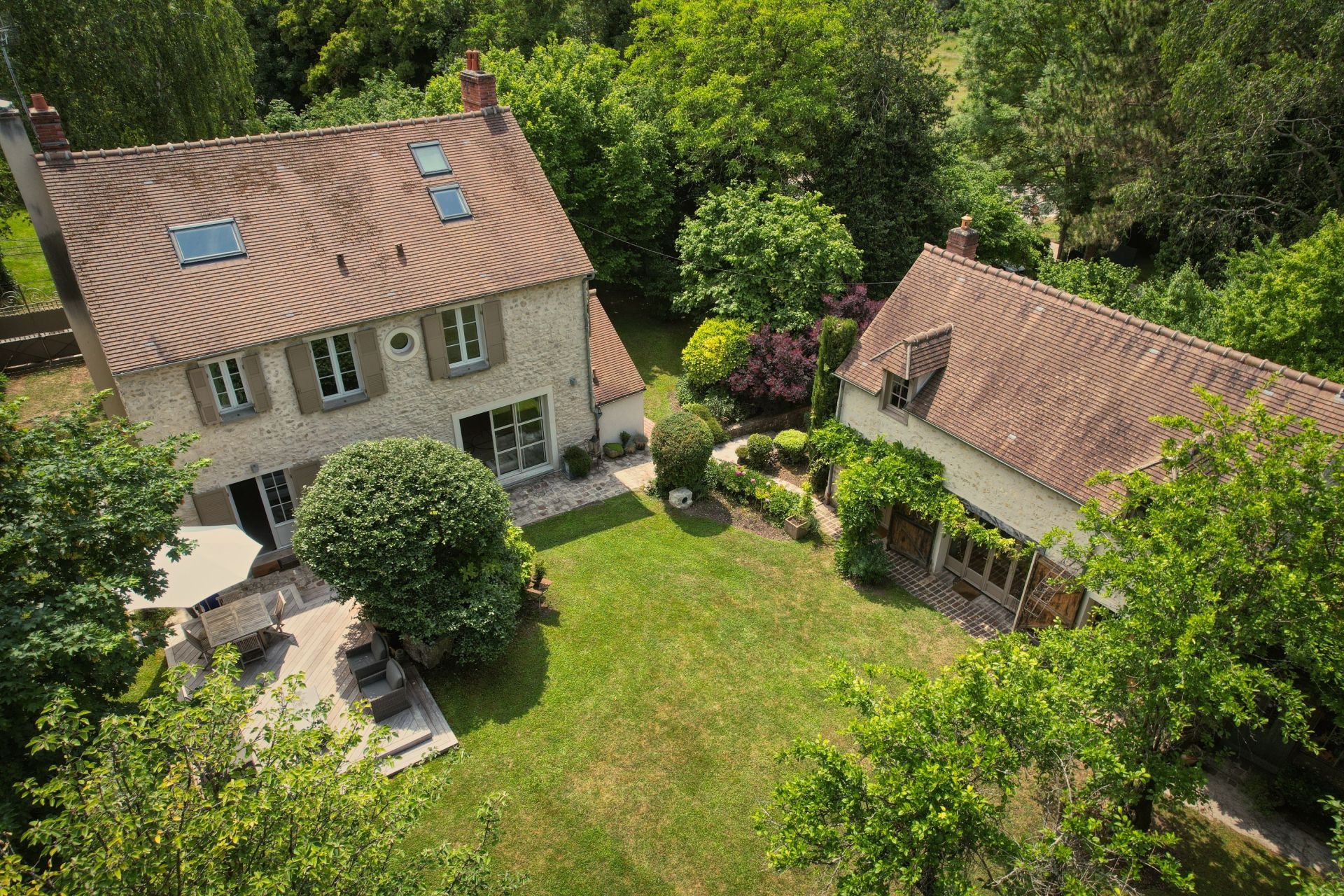 maison de luxe 8 Pièces en vente sur VILLETTE (78930)