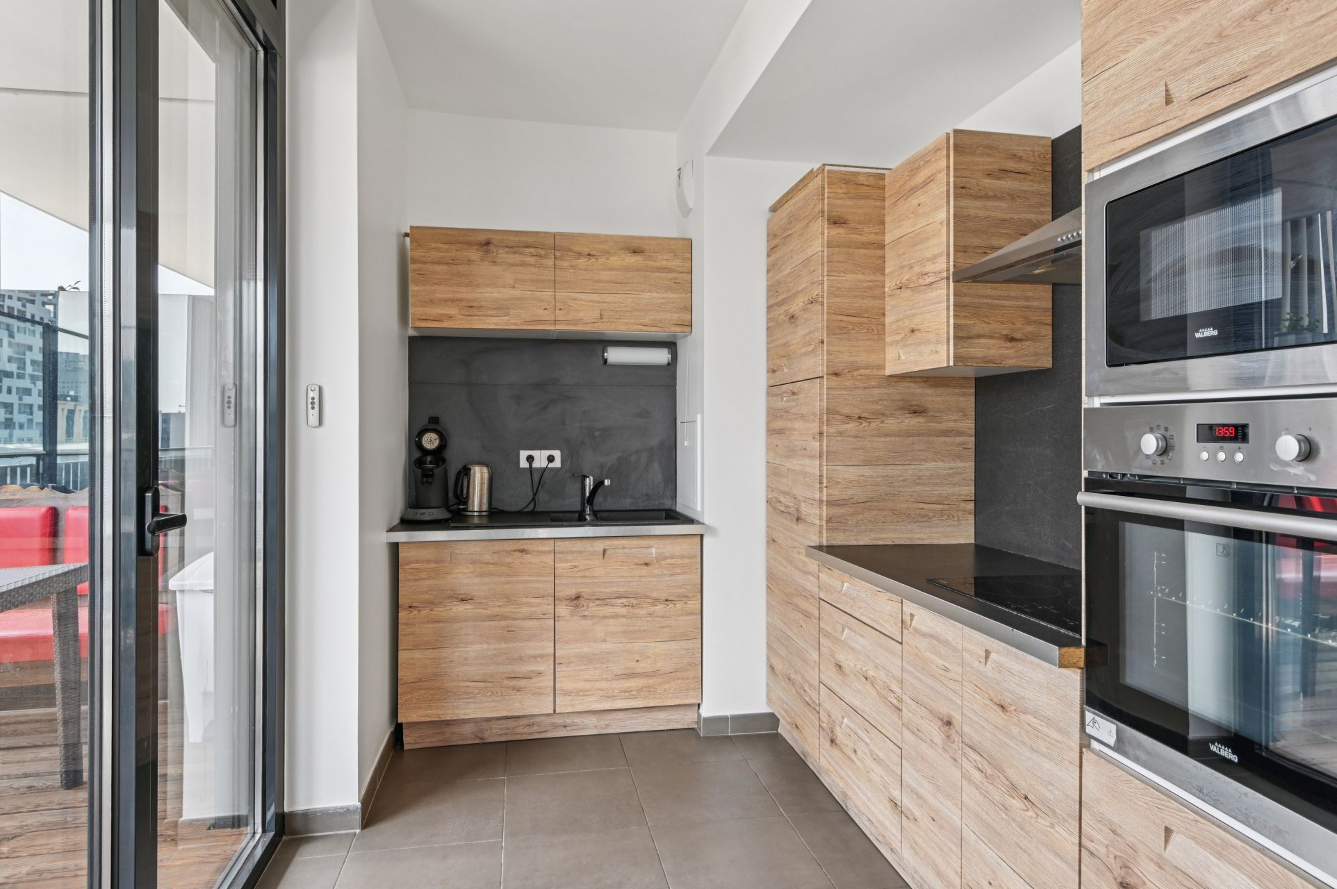 luxury apartment 4 Rooms for sale on NANTERRE (92000)