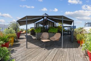 luxury apartment 4 Rooms for sale on NANTERRE (92000)