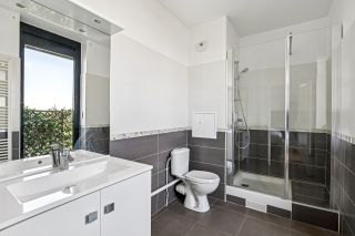 luxury apartment 4 Rooms for sale on NANTERRE (92000)