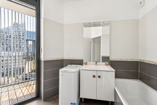 luxury apartment 4 Rooms for sale on NANTERRE (92000)