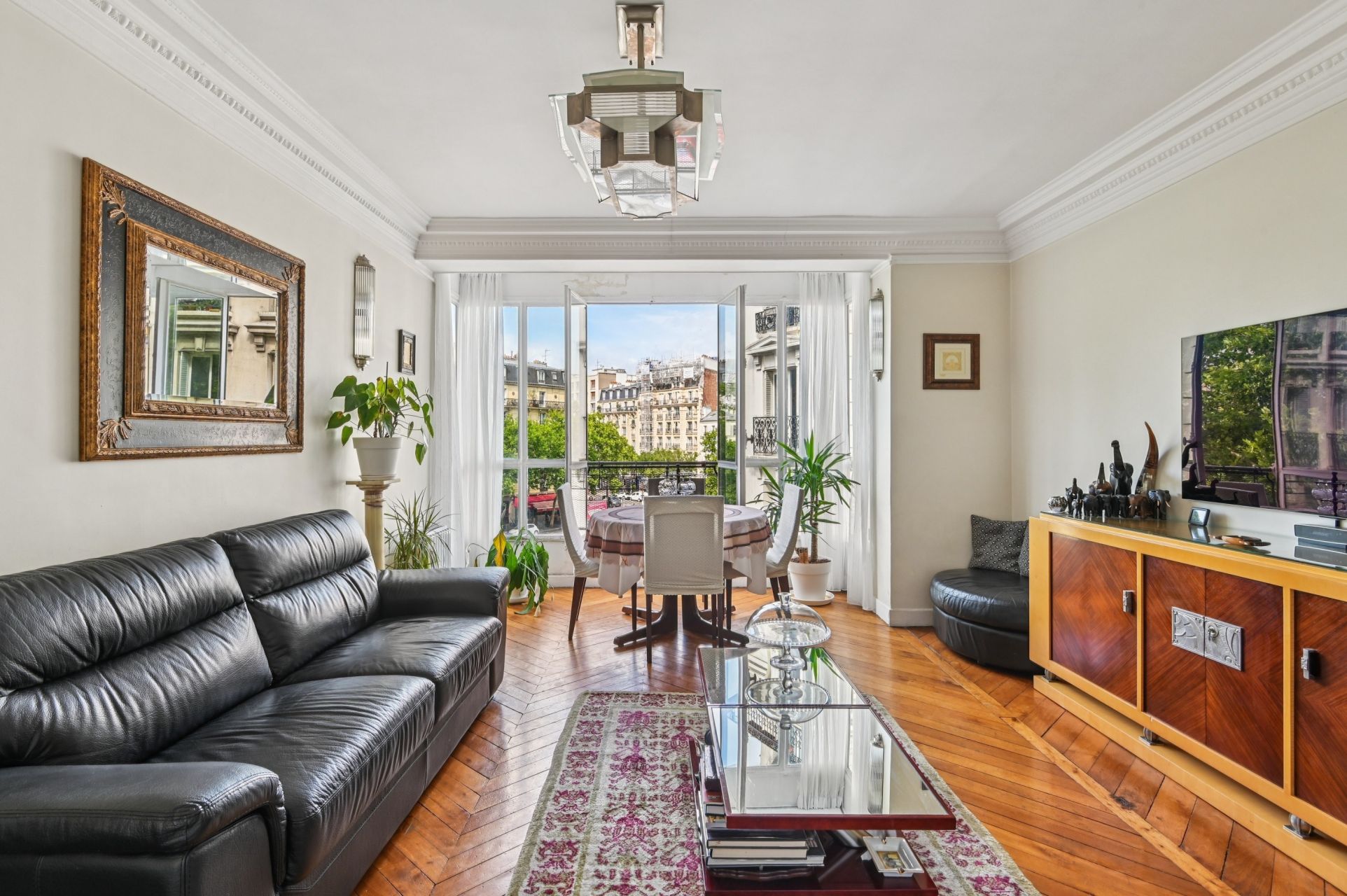 luxury apartment 4 Rooms for sale on PARIS (75016)