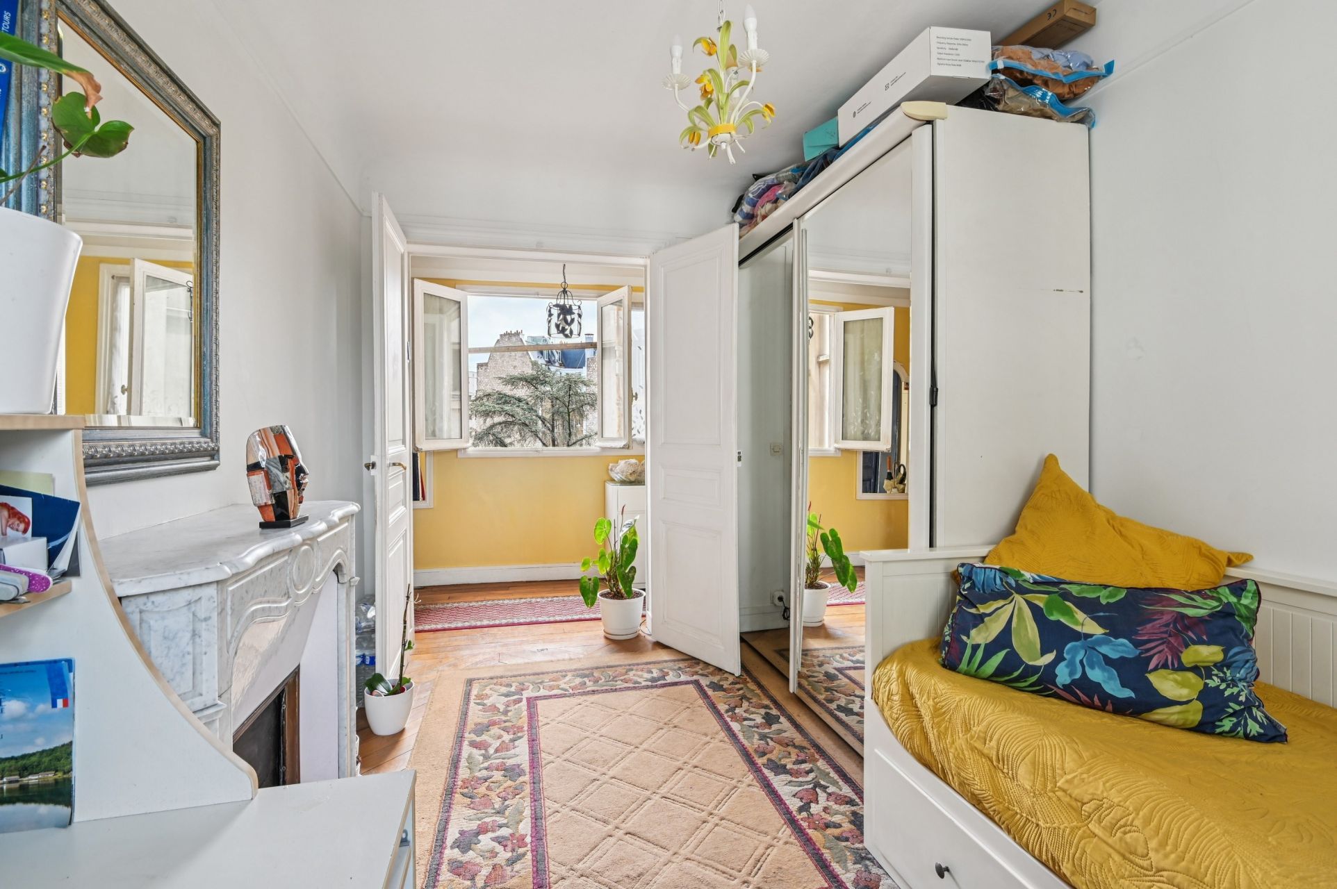 luxury apartment 4 Rooms for sale on PARIS (75016)