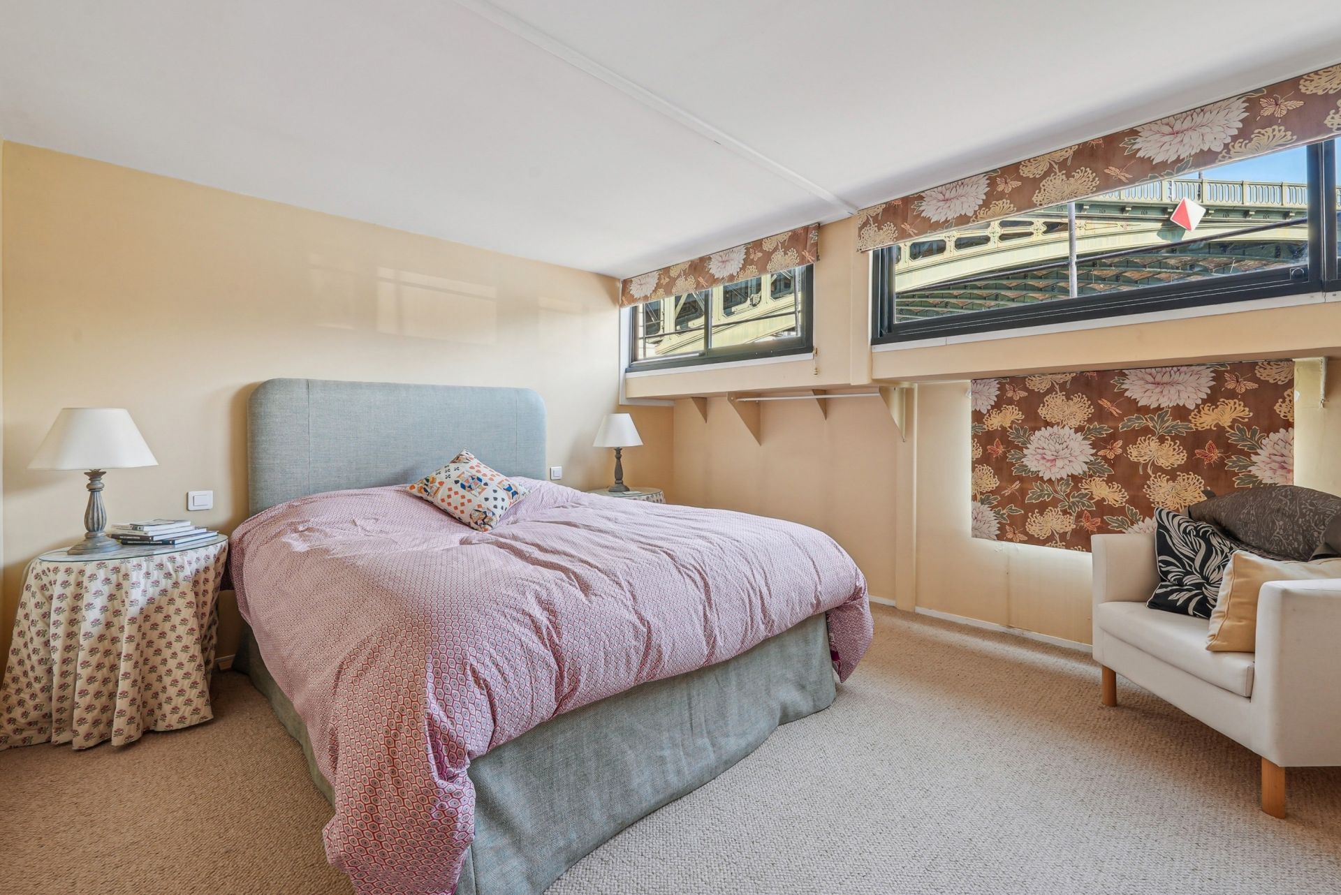 péniche de luxe 5 Pièces en vente sur PARIS (75005)